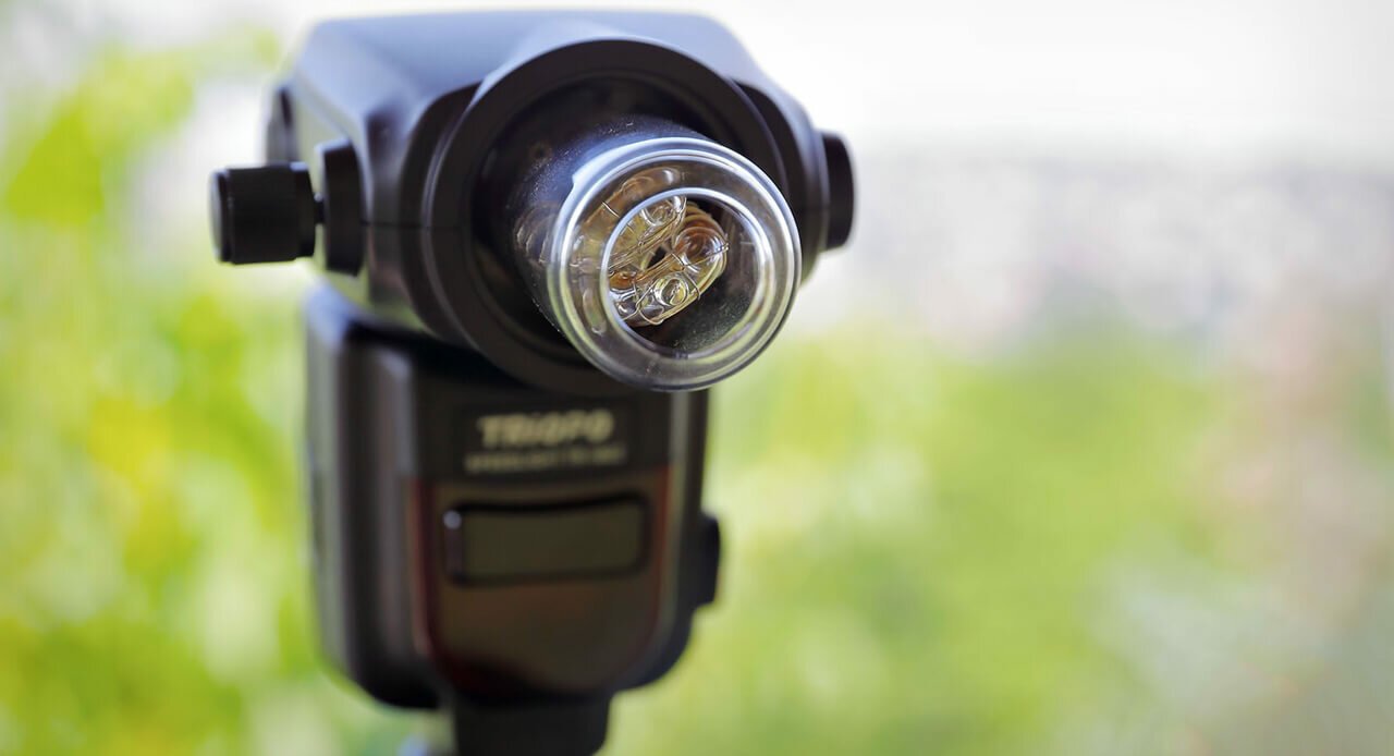 Вспышки для фотоаппаратов совместимые с Pentax в Саратове